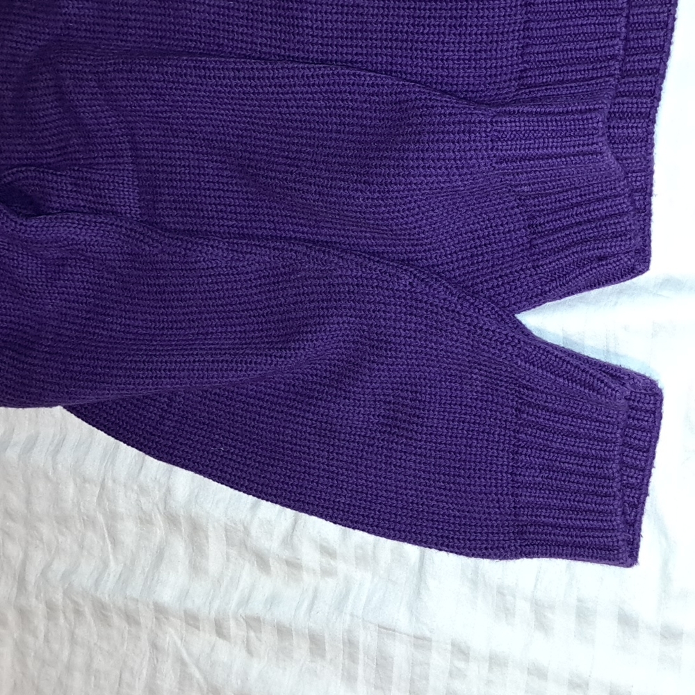 Chaps Men's Pullover - Picture 2 of 8
